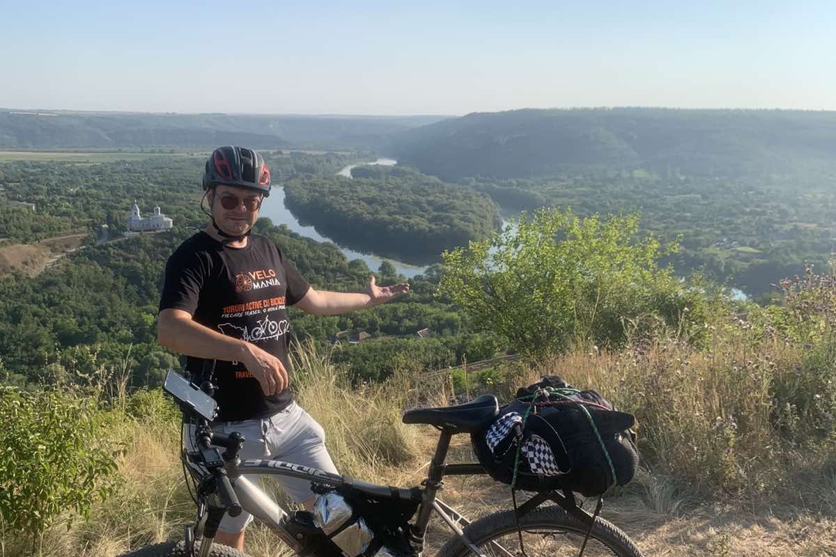 Expediție cicloturistică în nordul Moldovei [Basic]